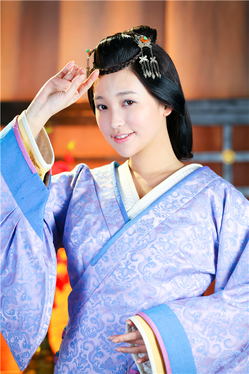 王的女人电视剧32集(王的女人电视连续剧3集)