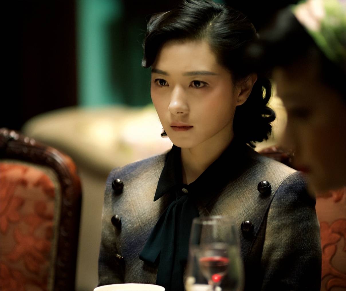 女人的抗战电视剧(一个女人的抗战电视剧)