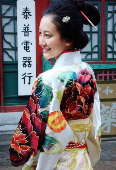 战火四千金在线观看(战火四千金全集免费播放)