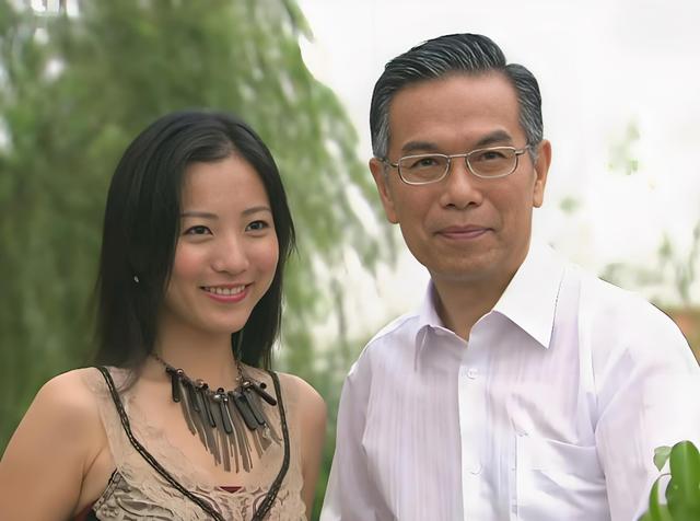 珠光宝气迅雷下载(珠光宝气下载 mp4)