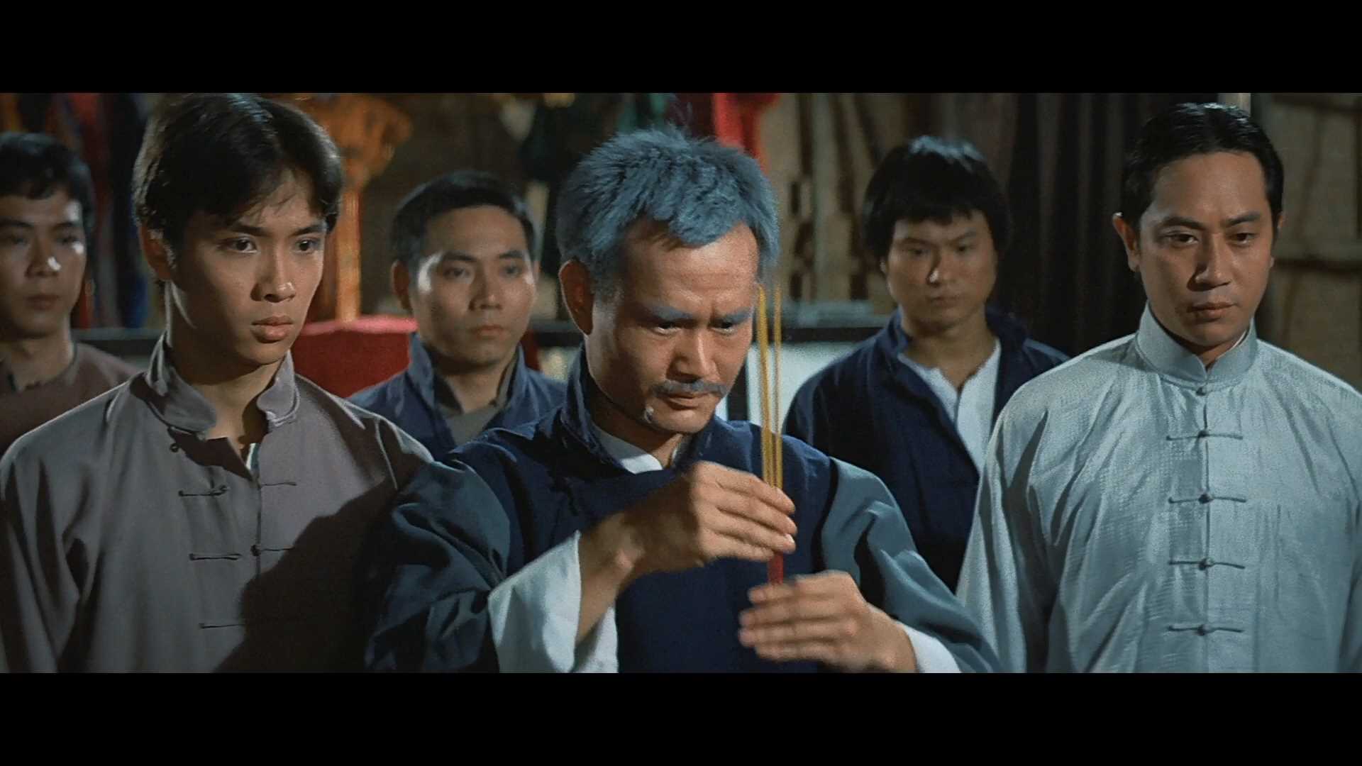 人吓鬼电影(人吓鬼电影在线观看国语完整版)