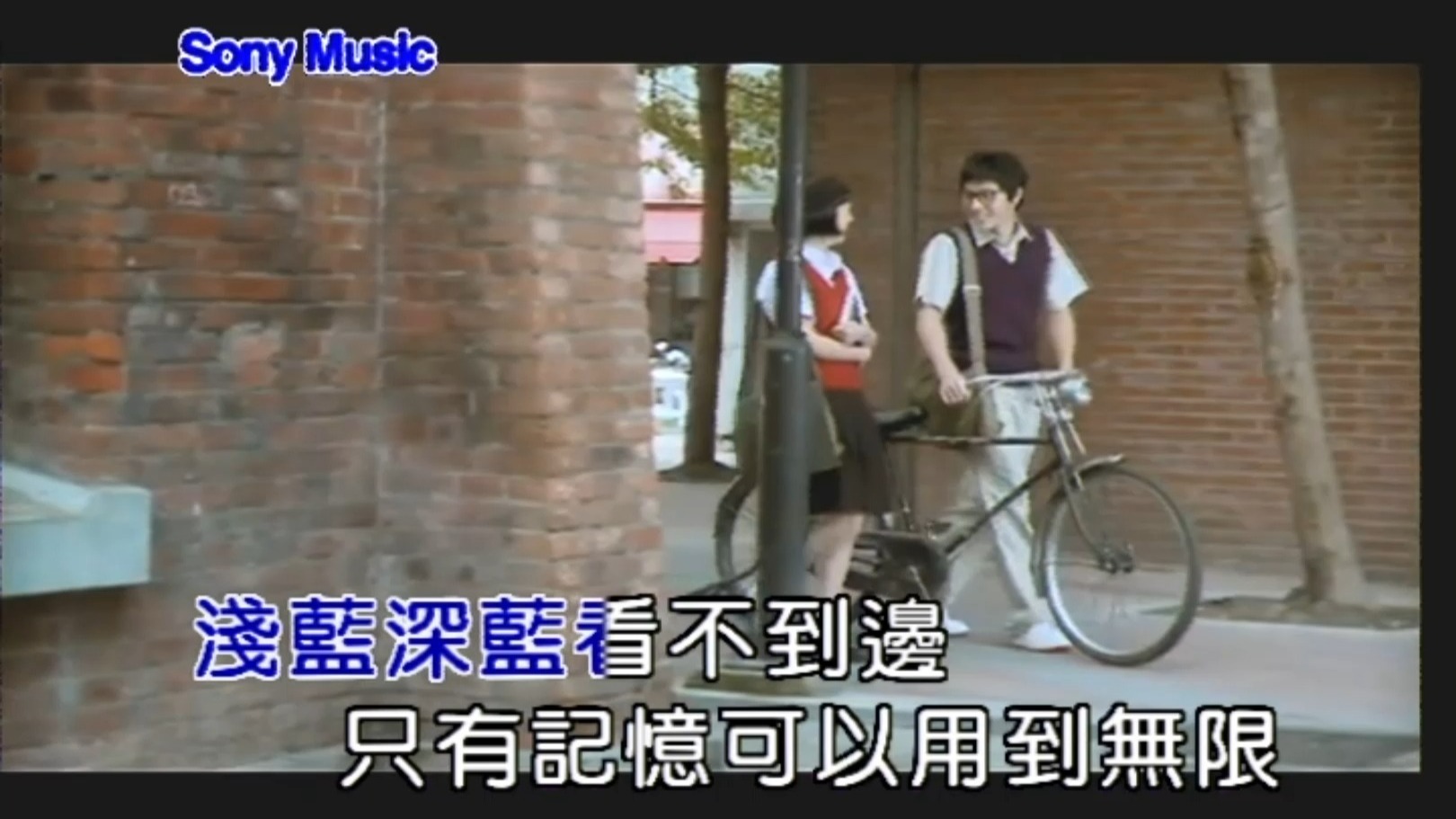 浅蓝深蓝电影(浅蓝深蓝电影讲述了什么)