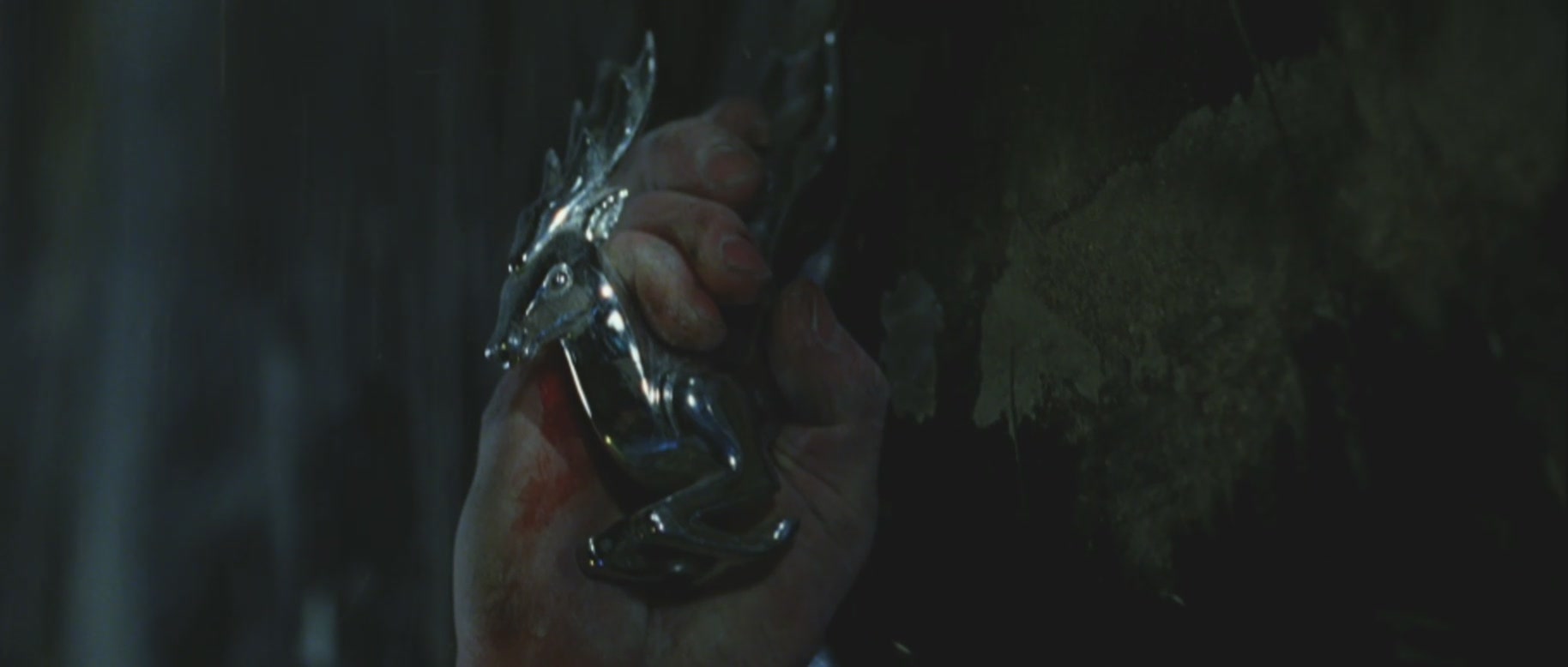 黑色闪电电影(黑色闪电电影背景) 黑色闪电电影(黑色闪电电影背景)