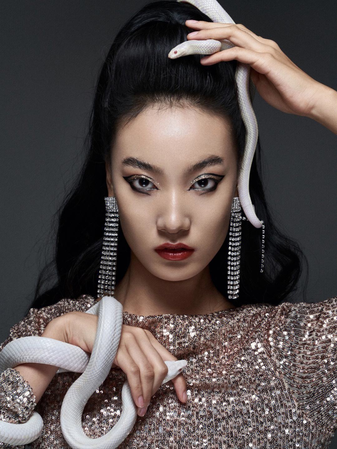 蛇蝎美人第一季(蛇蝎美人第一季演员表)