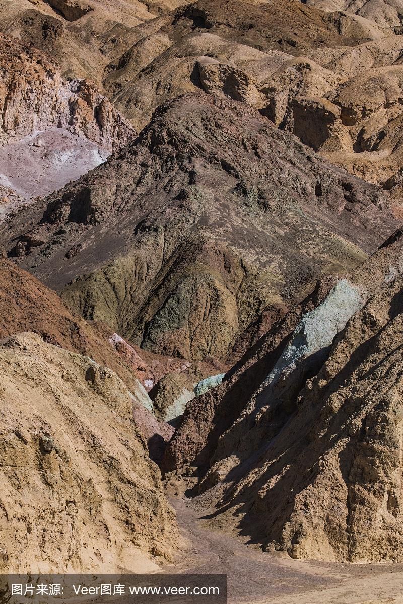 死亡山地(死亡山地有露吗)