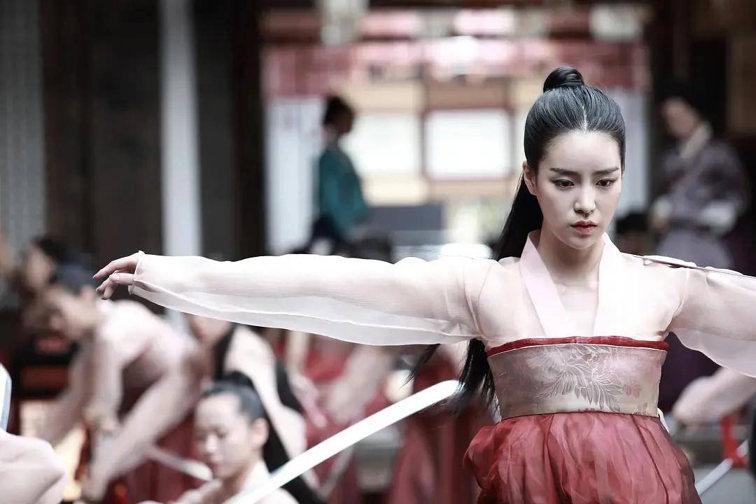青楼十二房电影(青楼十二房电影云播翁虹)