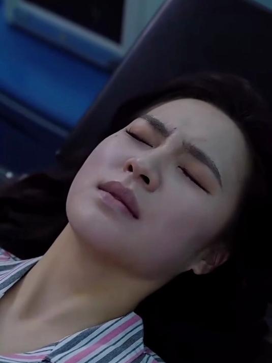 爱上谎言的女人(爱上谎言的女人 电影在线看)