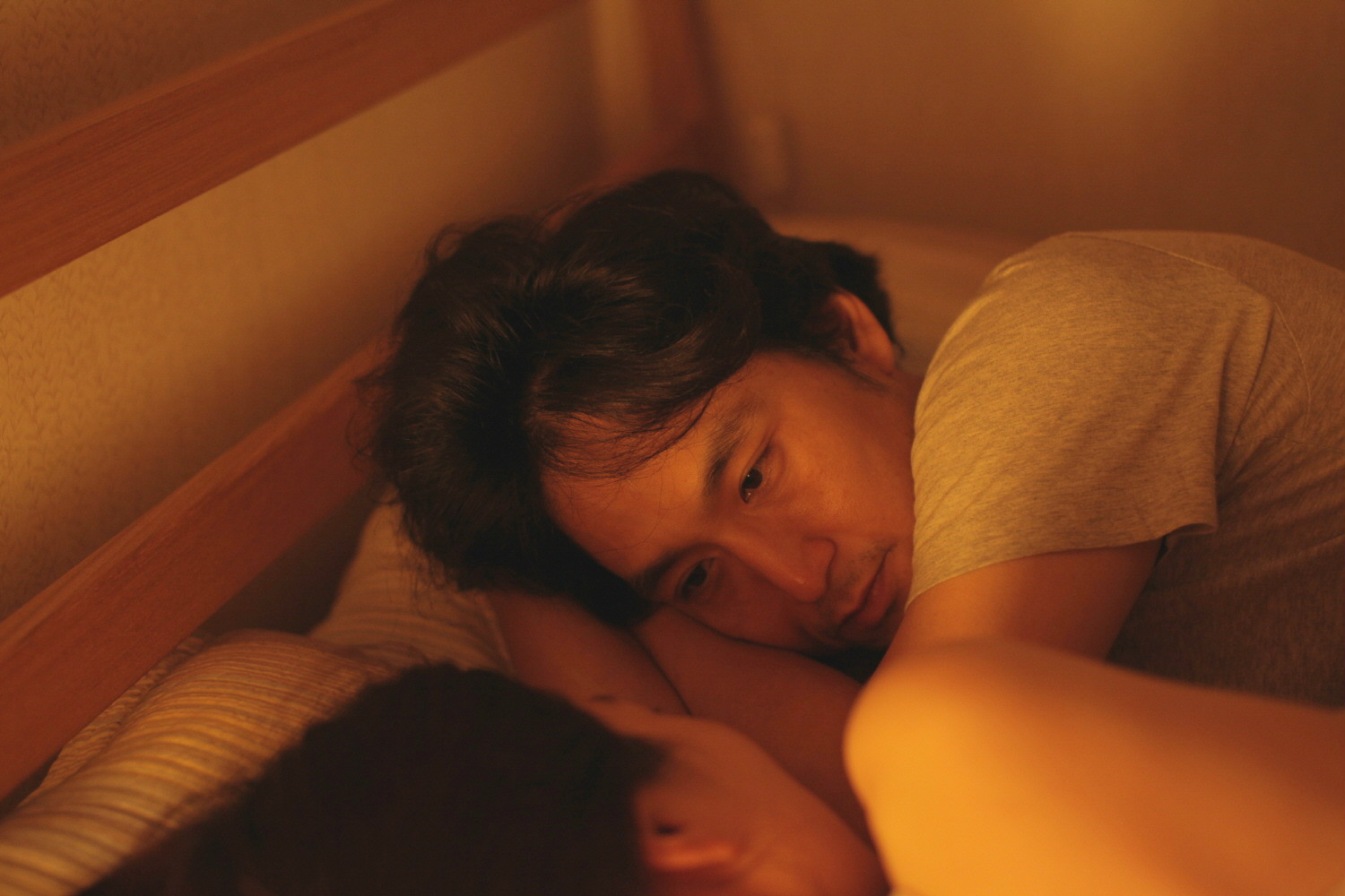 不眠第一季(不眠第一季分集剧情)
