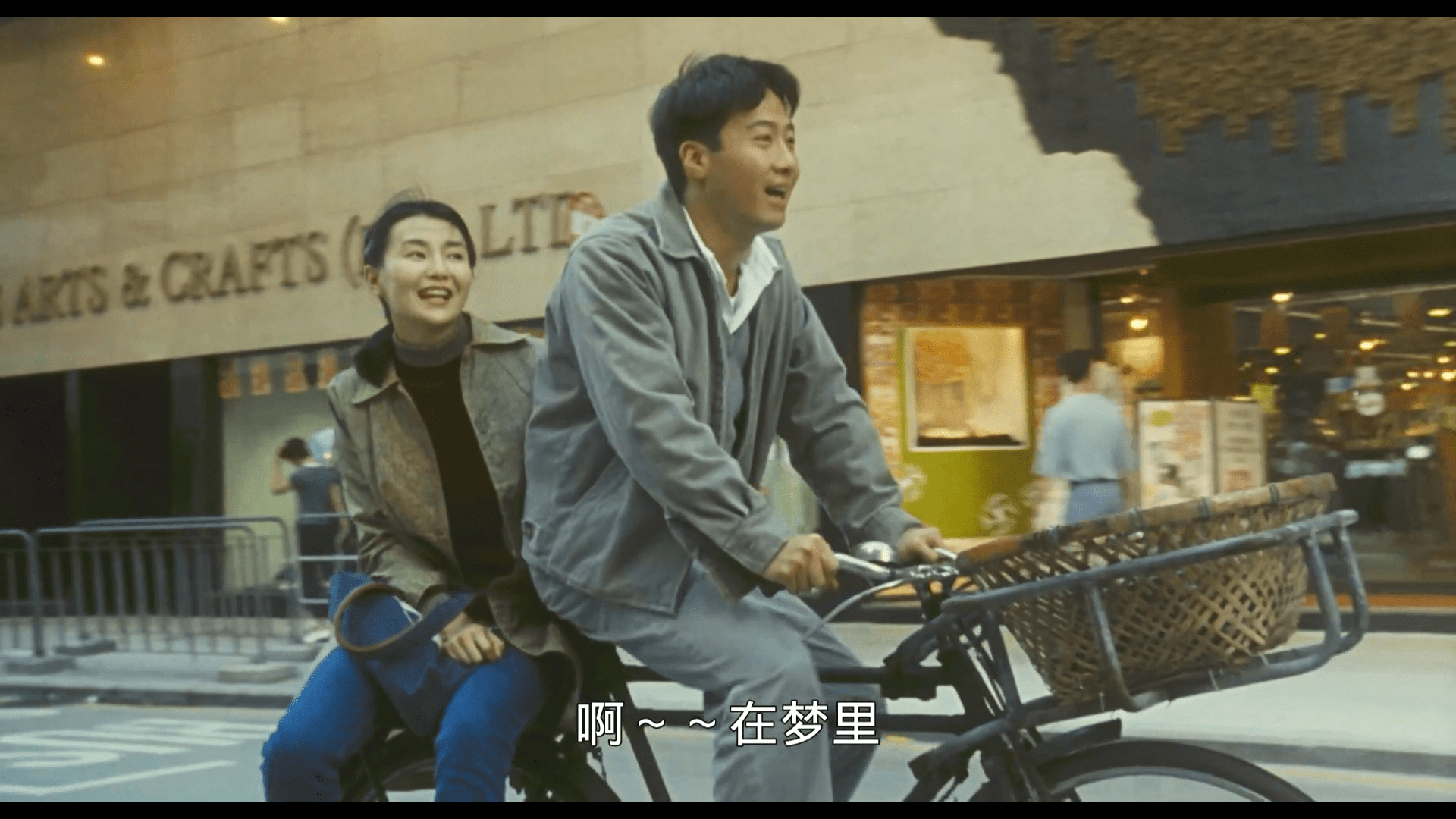 甜蜜皮鞭电影(烈日灼心王珞丹截图)